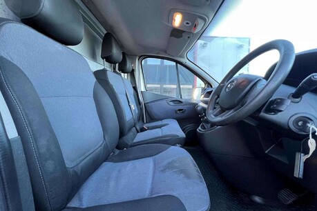 Vauxhall Vivaro 1.6 CDTi 2700 ecoFLEX L1 H1 Euro 6 (s/s) 5dr 9