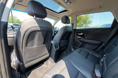 Kia Niro 1.6 GDi 4 DCT Euro 6 (s/s) 5dr 43
