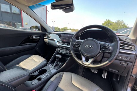 Kia Niro 1.6 GDi 4 DCT Euro 6 (s/s) 5dr 26