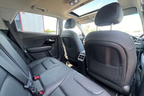 Kia Niro 1.6 GDi 4 DCT Euro 6 (s/s) 5dr 36