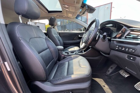 Kia Niro 1.6 GDi 4 DCT Euro 6 (s/s) 5dr 30