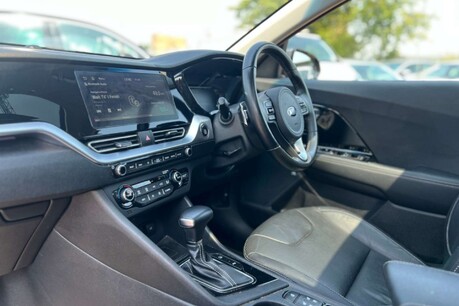 Kia Niro 1.6 GDi 4 DCT Euro 6 (s/s) 5dr 47