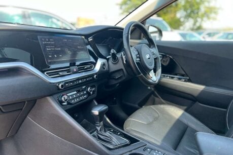 Kia Niro 1.6 GDi 4 DCT Euro 6 (s/s) 5dr 47