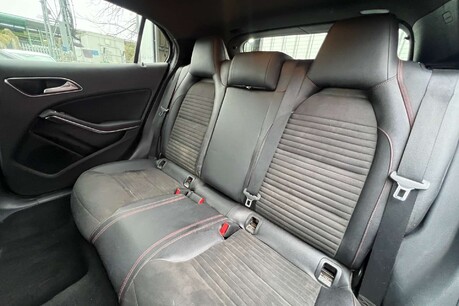 Mercedes-Benz GLA 2.1 GLA200d AMG Line Euro 6 (s/s) 5dr 22