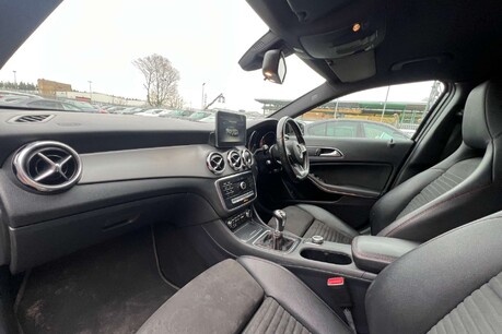 Mercedes-Benz GLA 2.1 GLA200d AMG Line Euro 6 (s/s) 5dr 27