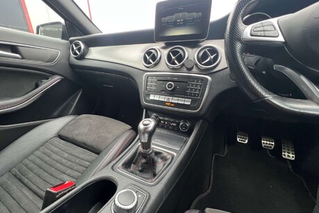 Mercedes-Benz GLA 2.1 GLA200d AMG Line Euro 6 (s/s) 5dr 30