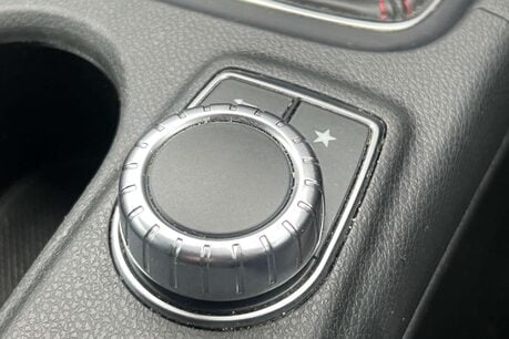 Mercedes-Benz GLA 2.1 GLA200d AMG Line Euro 6 (s/s) 5dr 29