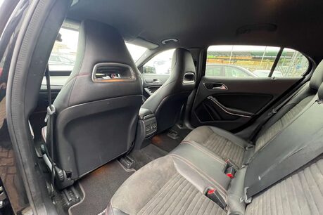 Mercedes-Benz GLA 2.1 GLA200d AMG Line Euro 6 (s/s) 5dr 24