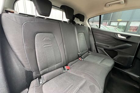 Ford Focus 1.5 EcoBlue Active Euro 6 (s/s) 5dr 29
