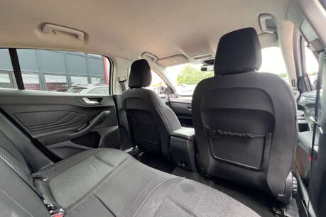 Ford Focus 1.5 EcoBlue Active Euro 6 (s/s) 5dr 31