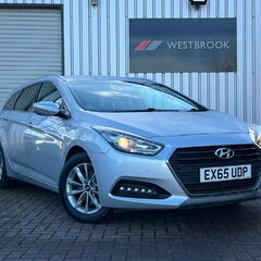 Hyundai i40 1.7 CRDi Blue Drive SE Nav Tourer Euro 6 (s/s) 5dr 7