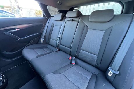 Hyundai i40 1.7 CRDi Blue Drive SE Nav Tourer Euro 6 (s/s) 5dr 27