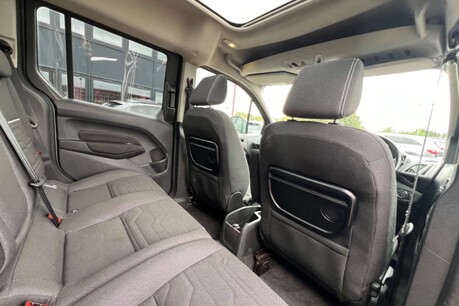 Ford Tourneo Connect 1.5 TDCi Titanium Euro 6 (s/s) 5dr 29