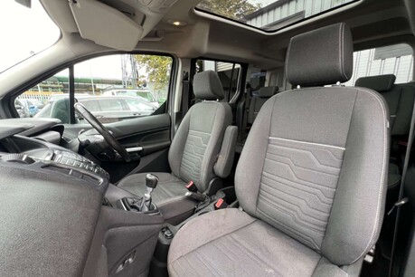 Ford Tourneo Connect 1.5 TDCi Titanium Euro 6 (s/s) 5dr 33