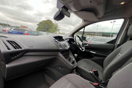 Ford Tourneo Connect 1.5 TDCi Titanium Euro 6 (s/s) 5dr 35