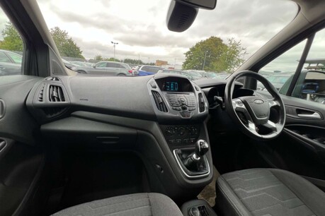 Ford Tourneo Connect 1.5 TDCi Titanium Euro 6 (s/s) 5dr 37