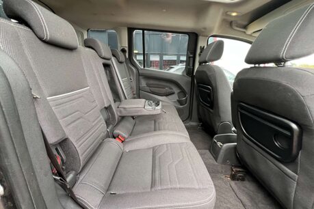 Ford Tourneo Connect 1.5 TDCi Titanium Euro 6 (s/s) 5dr 26