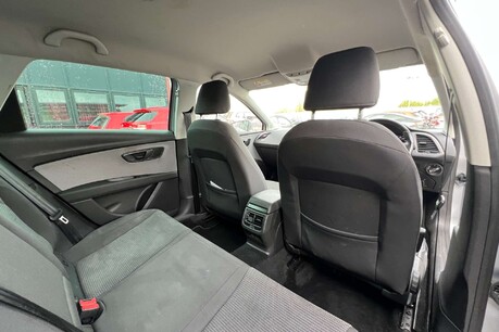 SEAT Leon 1.6 TDI SE Dynamic Euro 6 (s/s) 5dr 23