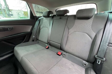 SEAT Leon 1.6 TDI SE Dynamic Euro 6 (s/s) 5dr 24