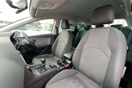 SEAT Leon 1.6 TDI SE Dynamic Euro 6 (s/s) 5dr 27
