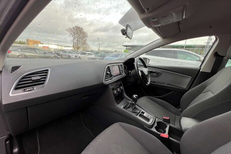 SEAT Leon 1.6 TDI SE Dynamic Euro 6 (s/s) 5dr 29