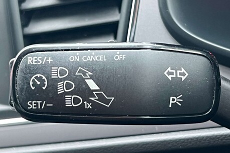 SEAT Leon 1.6 TDI SE Dynamic Euro 6 (s/s) 5dr 41