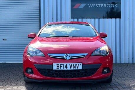 Vauxhall Astra GTC 2.0 CDTi SRi Euro 5 (s/s) 3dr 4