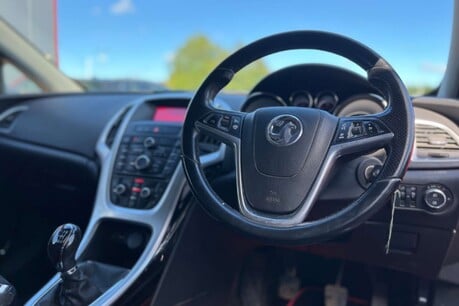 Vauxhall Astra GTC 2.0 CDTi SRi Euro 5 (s/s) 3dr 6