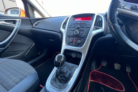 Vauxhall Astra GTC 2.0 CDTi SRi Euro 5 (s/s) 3dr 16