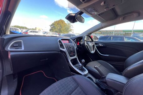 Vauxhall Astra GTC 2.0 CDTi SRi Euro 5 (s/s) 3dr 14