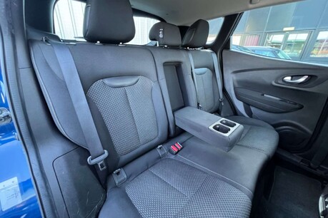 Renault Kadjar 1.3 TCe Iconic Euro 6 (s/s) 5dr 23