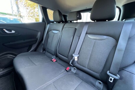 Renault Kadjar 1.3 TCe Iconic Euro 6 (s/s) 5dr 28