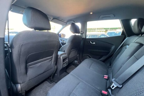 Renault Kadjar 1.3 TCe Iconic Euro 6 (s/s) 5dr 30