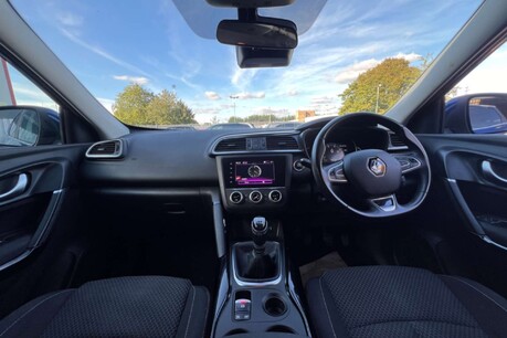 Renault Kadjar 1.3 TCe Iconic Euro 6 (s/s) 5dr 15