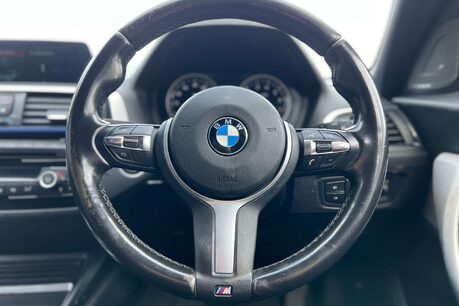 BMW 1 Series 1.5 118i GPF M Sport Shadow Edition Auto Euro 6 (s/s) 5dr 38