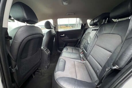 Kia Niro 1.6h GDi 2 DCT Euro 6 (s/s) 5dr 27