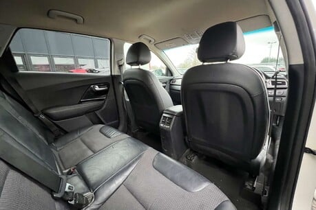 Kia Niro 1.6h GDi 2 DCT Euro 6 (s/s) 5dr 24