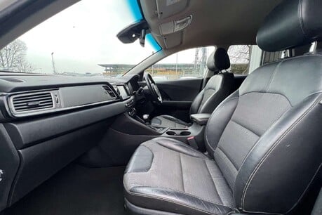 Kia Niro 1.6h GDi 2 DCT Euro 6 (s/s) 5dr 30