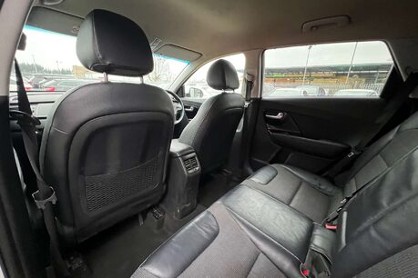 Kia Niro 1.6h GDi 2 DCT Euro 6 (s/s) 5dr 28