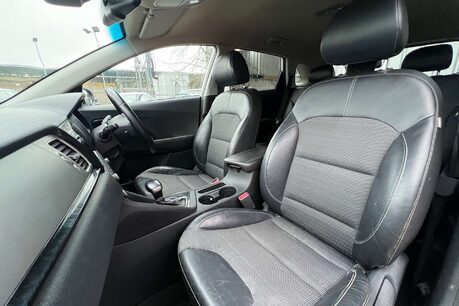 Kia Niro 1.6h GDi 2 DCT Euro 6 (s/s) 5dr 29