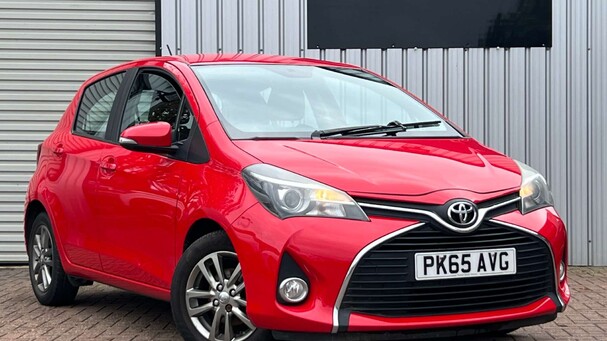 Toyota Yaris 1.0 VVT-i Icon Euro 6 5dr Service History