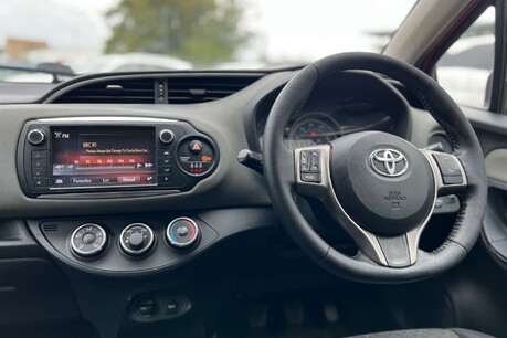 Toyota Yaris 1.0 VVT-i Icon Euro 6 5dr 12