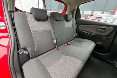 Toyota Yaris 1.0 VVT-i Icon Euro 6 5dr 18