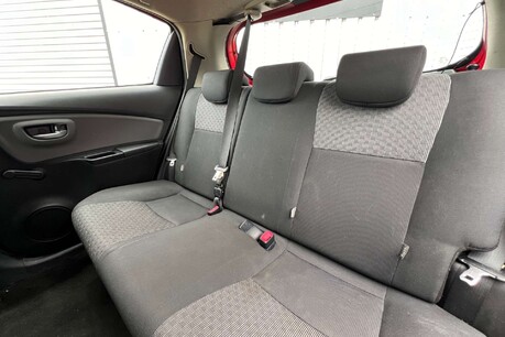 Toyota Yaris 1.0 VVT-i Icon Euro 6 5dr 21
