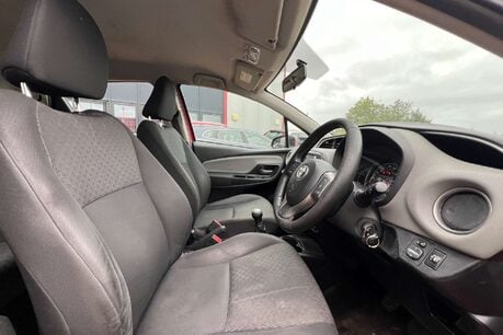 Toyota Yaris 1.0 VVT-i Icon Euro 6 5dr 17