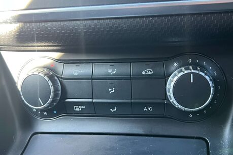Mercedes-Benz A Class 1.5 A180 CDI Sport 7G-DCT Euro 5 (s/s) 5dr 31