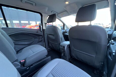 Ford Grand C-Max 1.5 TDCi Titanium Euro 6 (s/s) 5dr 23