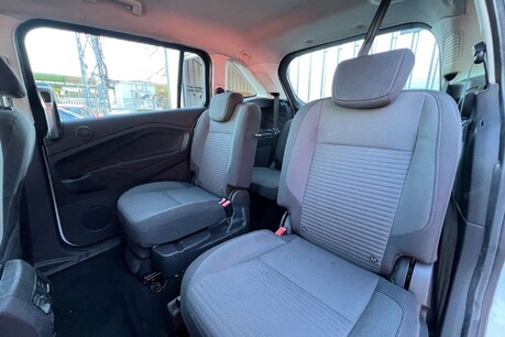 Ford Grand C-Max 1.5 TDCi Titanium Euro 6 (s/s) 5dr 25