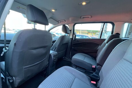 Ford Grand C-Max 1.5 TDCi Titanium Euro 6 (s/s) 5dr 27