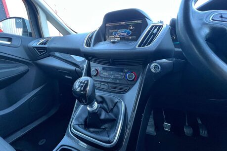 Ford Grand C-Max 1.5 TDCi Titanium Euro 6 (s/s) 5dr 33